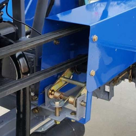 Ролик натяжения ремня минитрактора автоматический