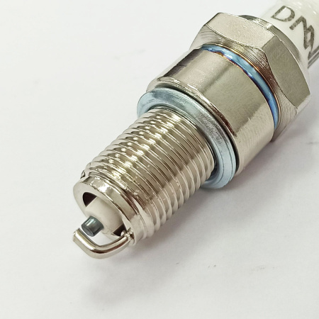 Свеча зажигания для двигателя 4-х такного 154F(GX100)-192F(GX460) (F7TC)