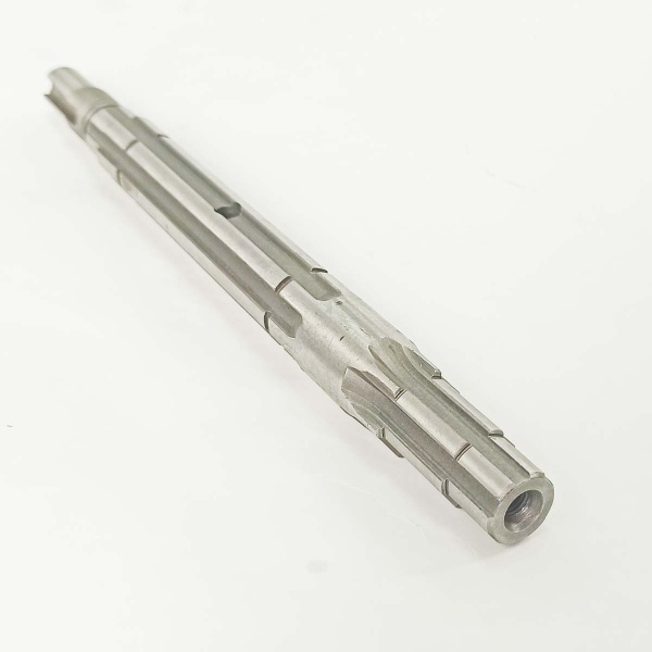 Главный вал КПП с ВОМ ВОМ(6-8лс)